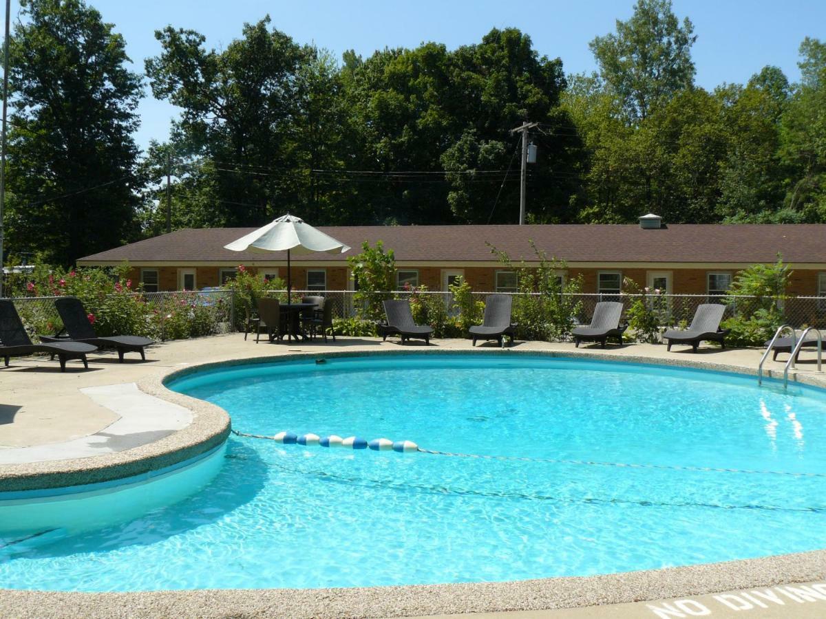 The Saugatuck Retro Resort Exteriör bild